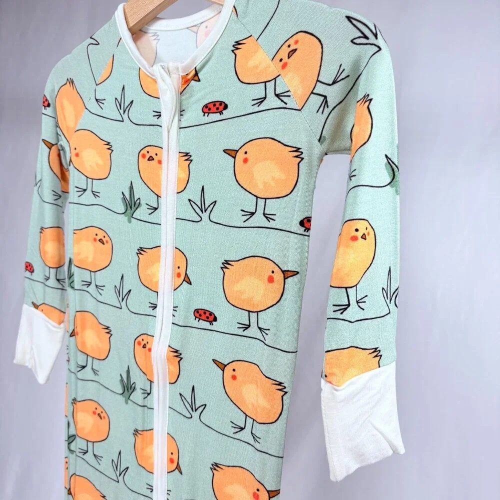 NWOT Bamboo Spring Chick Ladybug Print Convertible Zippered Sleeper 12-18m